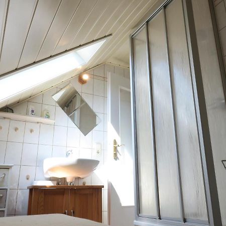 Schone Dachgeschosswohnung In Villa Mit Zentrumsnaher Lage Schleiz Εξωτερικό φωτογραφία