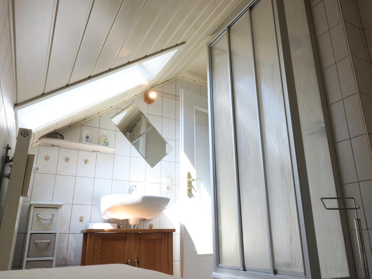 Schone Dachgeschosswohnung In Villa Mit Zentrumsnaher Lage Schleiz Εξωτερικό φωτογραφία