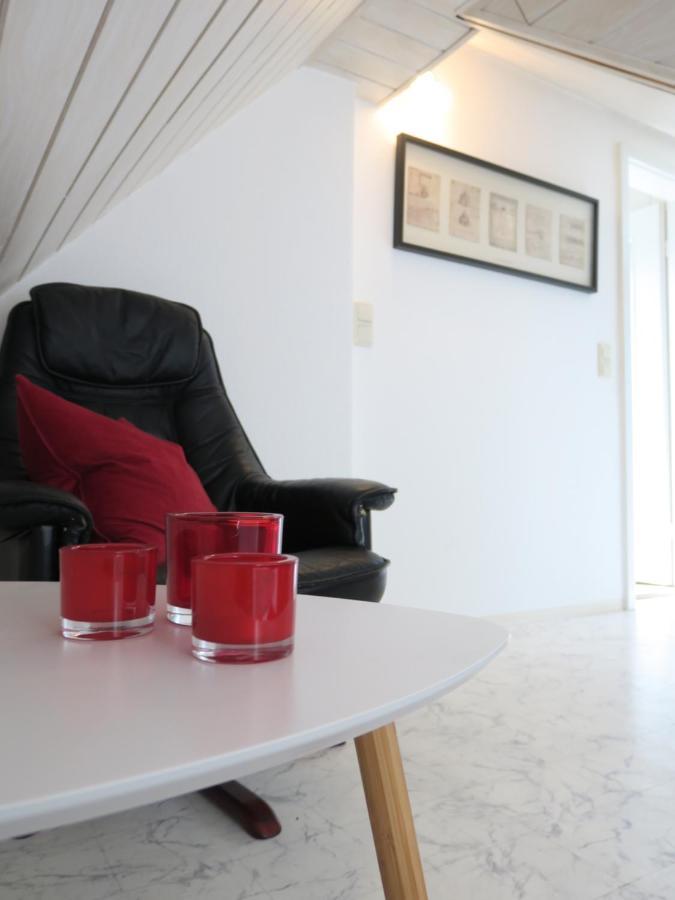 Schone Dachgeschosswohnung In Villa Mit Zentrumsnaher Lage Schleiz Εξωτερικό φωτογραφία
